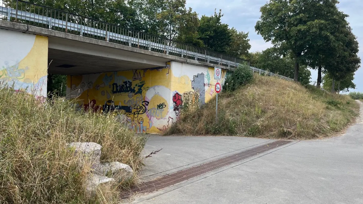 Ebersbach Roßwälden Durchlass Steinbissstraße Steinbisstraße wird Schott bei Hochwasser