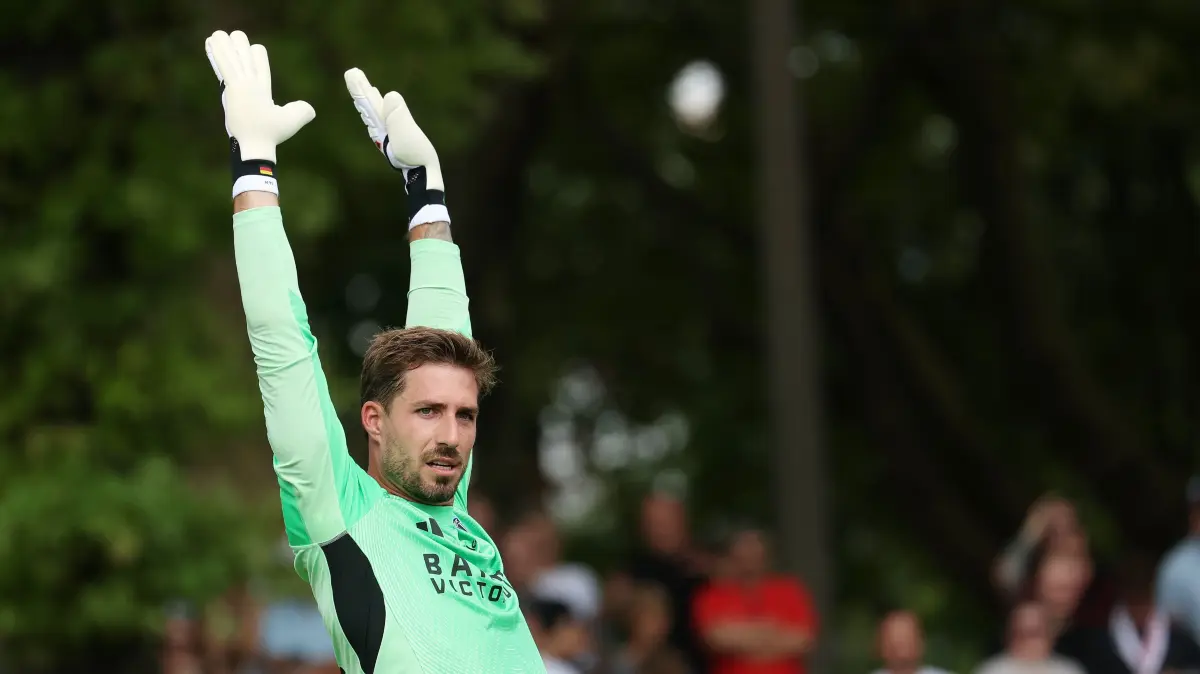 Fußball VfB Stuttgart vs. Paris FC: BAU // 2026.08.01, Deutschland, Stuttgart, Fußball VfB Stuttgart vs. Paris FC, Kevin Trapp (Paris)
