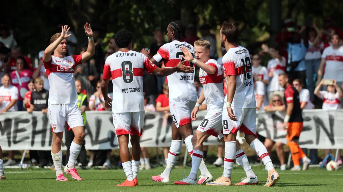 01.08.26 VfB Stuttgart - Paris FC: 01.08.26 VfB Stuttgart - Paris FC Deutschland, Stuttgart, 01.08.2026, Fussball, Bundesliga, Saison 2026/2027, Testspiel, VfB Stuttgart - Paris FC: Dan-Axel Zagadou VfB Stuttgart Jubel Tor 2:0 Zagadou. *** August 1, 2026 VfB Stuttgart vs. Paris FC Germany, Stuttgart, August 1, 2026, Soccer, Bundesliga, 20262027 season, Friendly match, VfB Stuttgart vs. Paris FC, Dan Axel Zagadou, VfB Stuttgart, celebration, goal, 20, Zagadou