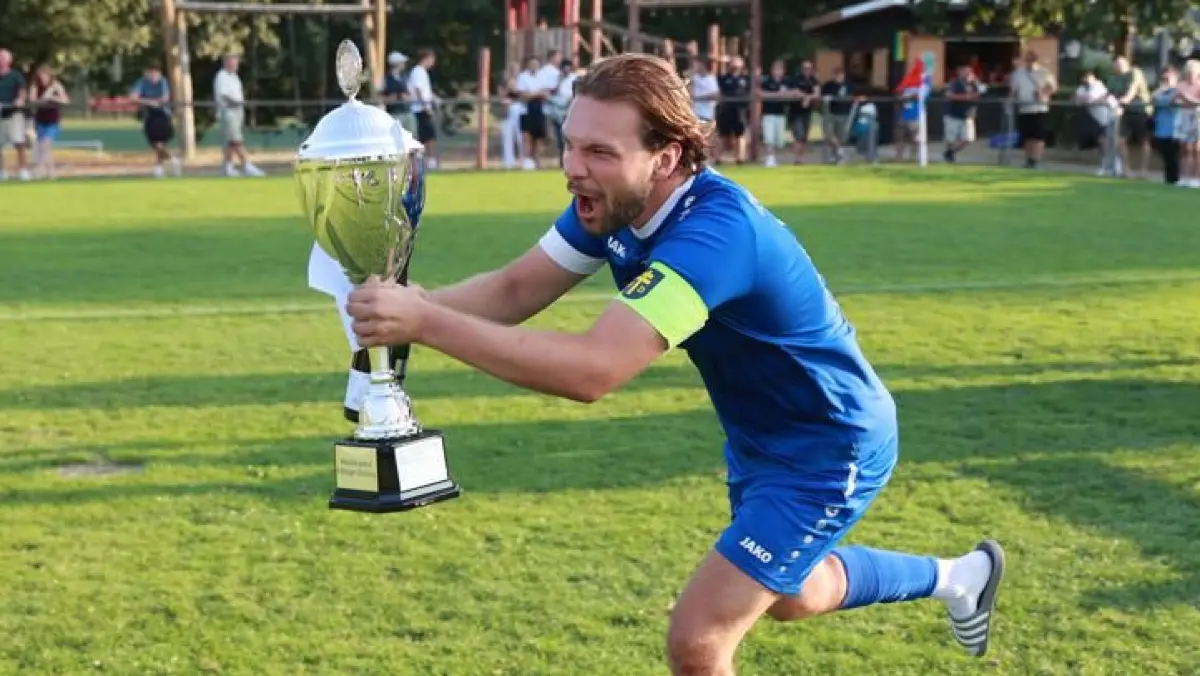 Freude pur: David Srsa gewinnt den Pott zum fünften Mal.