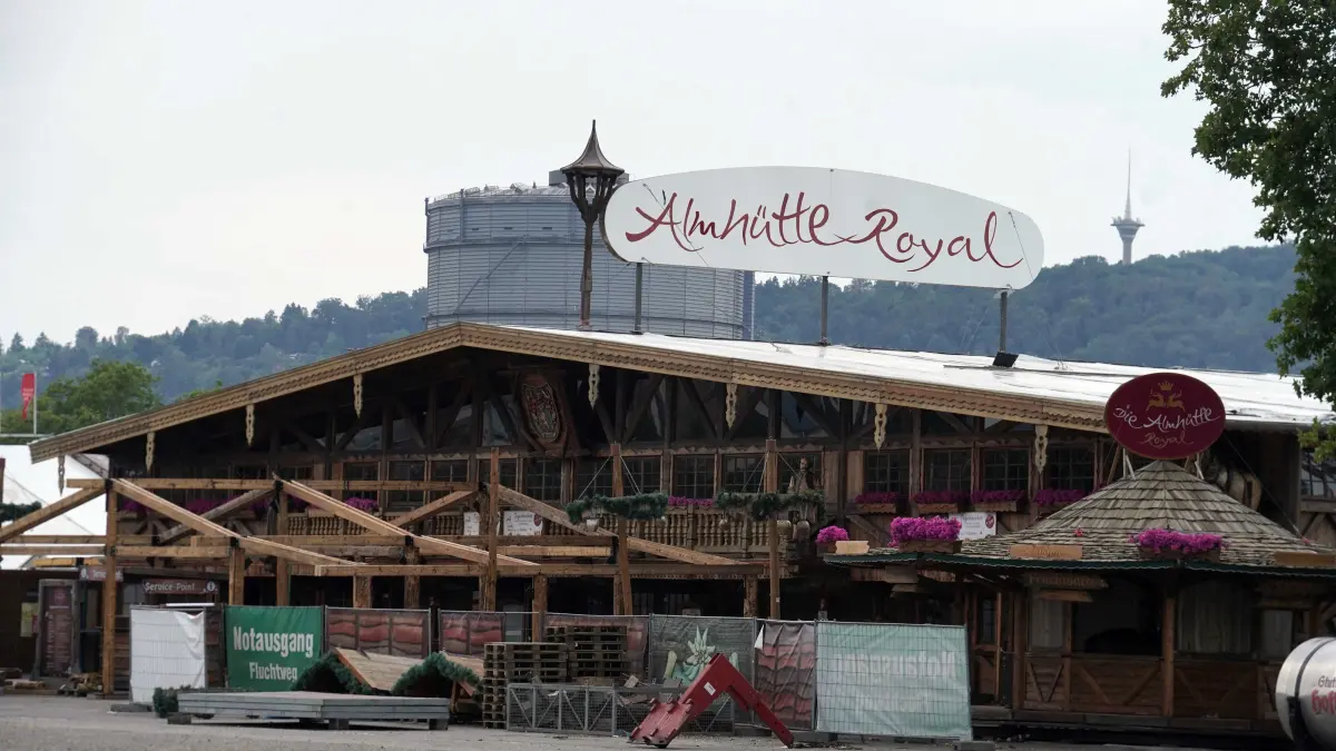 Unter anderem in der Almhütte Royal kann ab 25. September wieder gefeiert werden.