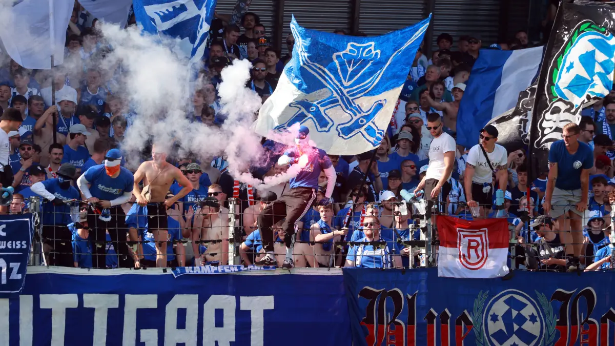 23.05.26 wfv-Pokal Finale 2026 Stuttgarter Kickers - SG Sonnenhof Großaspach Deutschland, Stuttgart, 23.05.2026, Fussball, Saison 2025/2026, Finaltag der Amateure, DB Regio-wfv-Pokal Finale 2026, Stuttgarter Kickers - SG Sonnenhof Großaspach: Stuttgarter Kickers Fans. *** 23 05 26 WFV Cup Final 2026 Stuttgart Kickers SG Sonnenhof Großaspach Germany, Stuttgart, 23 05 2026, Soccer, Season 2025 2026, Final day the Amateurs, DB Regio WFV Cup Final 2026, Stuttgart Kickers SG Sonnenhof Großaspach Stuttgart Kickers supporters