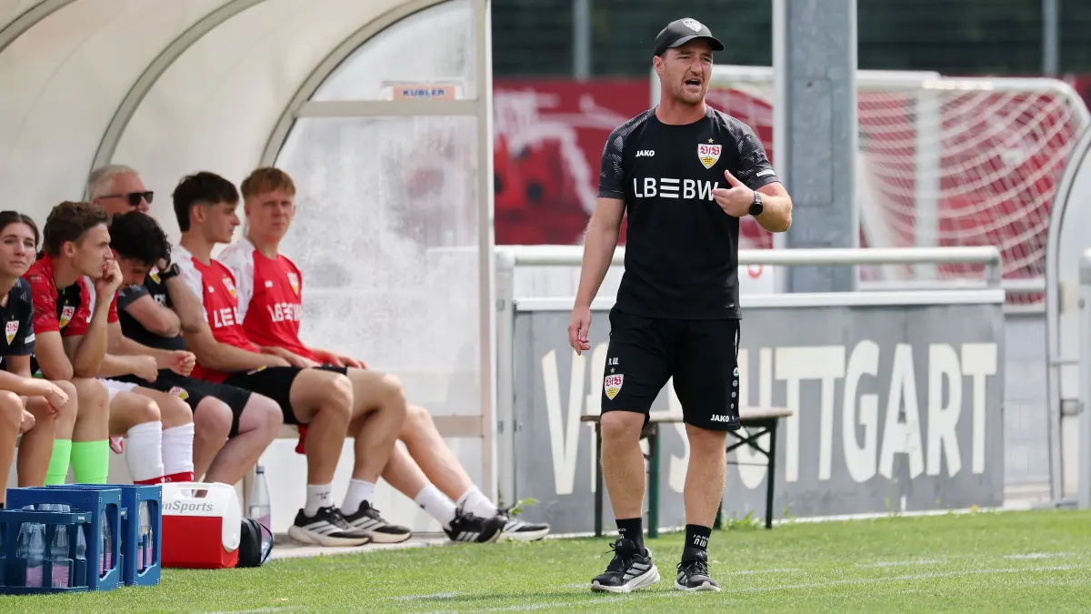 2026.08.01, Deutschland, Stuttgart, Fußball VfB Stuttgart II vs. FC Astoria Walldorf, Trainer Nico Willig VfBII *** August 1, 2026, Germany, Stuttgart, Soccer: VfB Stuttgart II vs. FC Astoria Walldorf, Coach Nico Willig VfB II