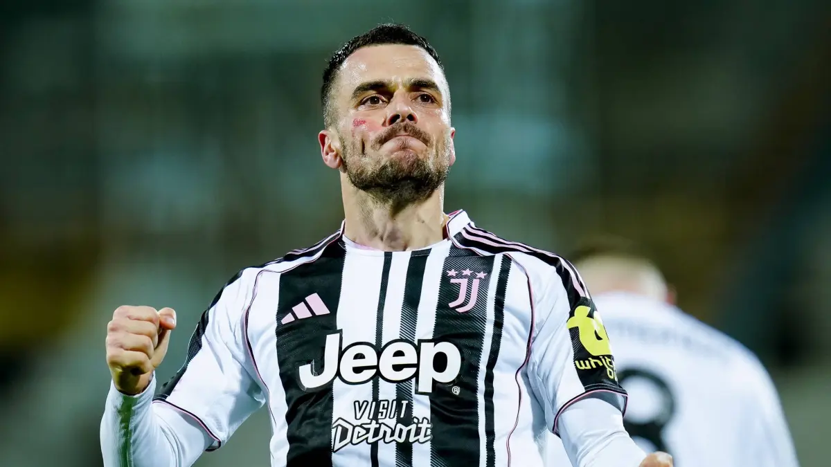 ACF Fiorentina v Juventus FC - Serie A Enilive: ACF Fiorentina v Juventus FC - Serie A Enilive Filip Kostic of Juventus FC celebrates after scoring first goal during the serie Serie A Enilive match between ACF Fiorentina and Juventus FC at Stadio Artemio Franchi on November 22, 2025 in Florence, Italy Florence Stadio Artemio Franchi Florence Italy Copyright: xGiuseppexMaffiax 251122_SerieA_Fiorentina-Juventus_5263