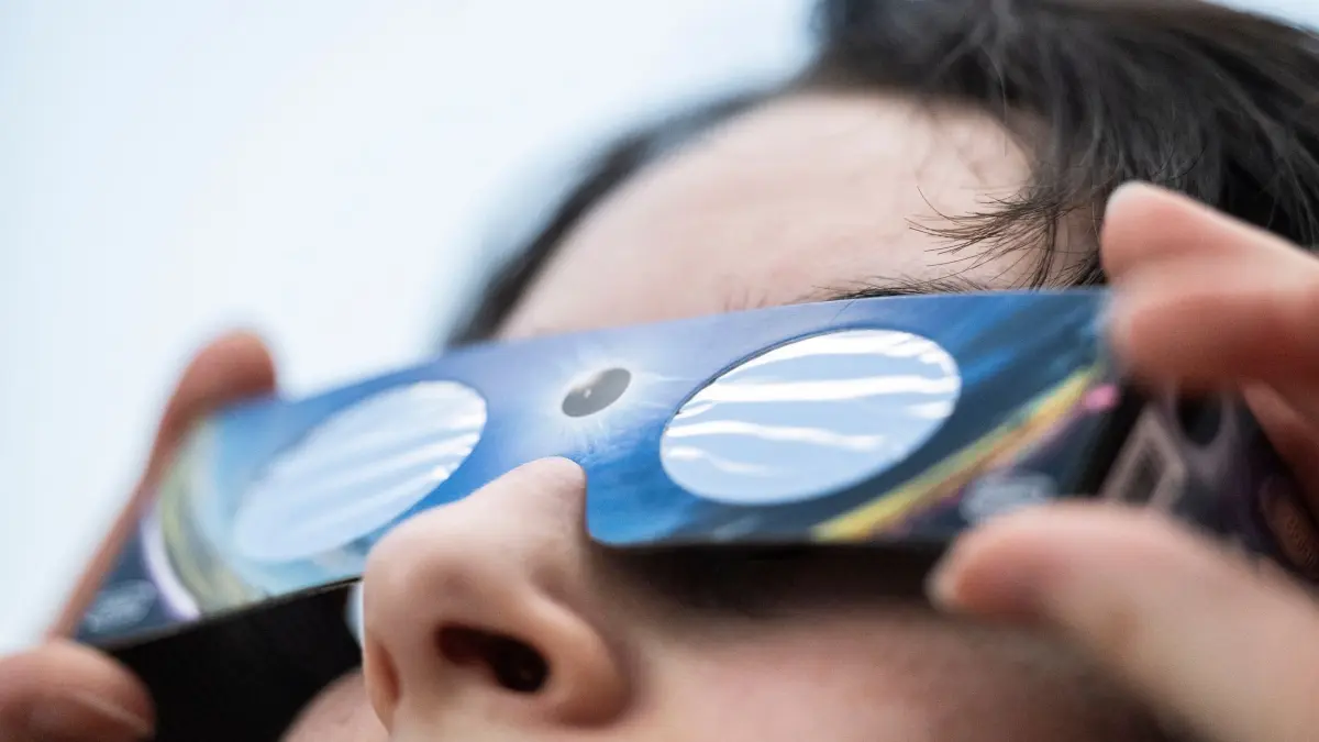 Sonnenfinsternis-Brille