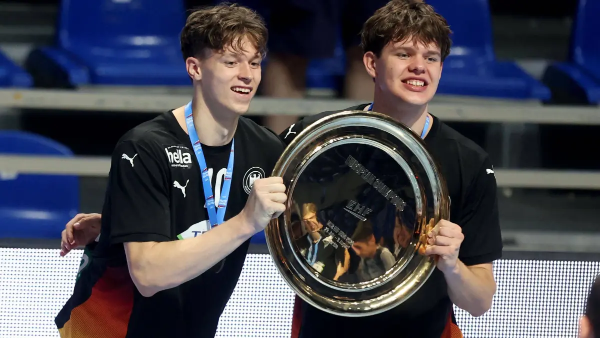 09.08.2026 Belgrade Germany-Slovenia European U18 men s handball championship final tournament final match Kalle Gaugisch,Lenn Strobel Germany Euro champion plate :