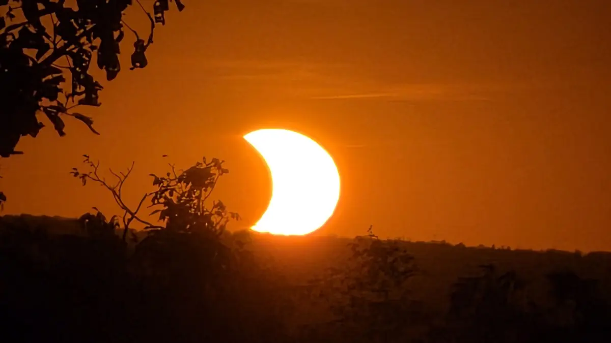 Eine Aufnahme der Sonnenfinsternis - geschossen von Sylvia W. Bilder vom Segelflugplatz Vaihingen an der Enz.