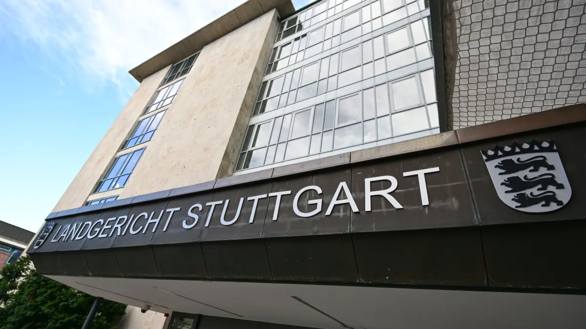 Der Prozess am Landgericht Stuttgart hatte Mitte August begonnen. Zwei weitere Verhandlungstage waren angesetzt.