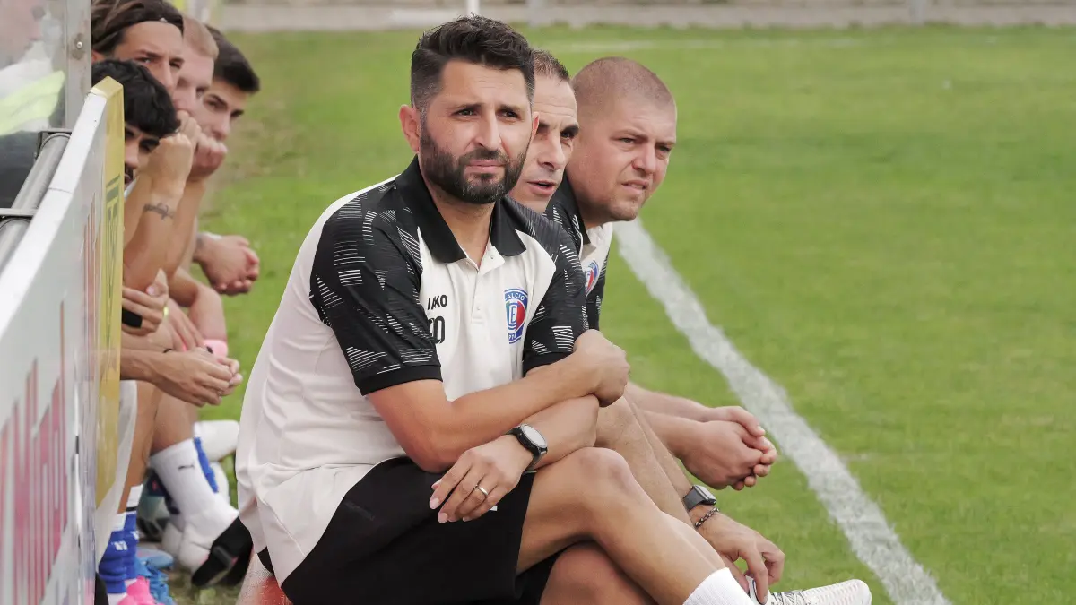 Fußball, Fussball, Verbandsliga, Calcio Leinfelden-Echterdingen - FSV Hollenbach: Fußball, Fussball, Verbandsliga, Calcio LE, Calcio Leinfelden-Echterdingen - FSV Hollenbach
Trainer (C): Adem Demir
Fotograf: Günter E. Bergmann - Photography
Aufnahmedatum: 15.08.2026