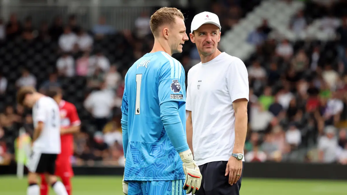 15.08.26 Fulham FC - VfB Stuttgart: 15.08.26 Fulham FC - VfB Stuttgart England, London, 15.08.2026, Fussball, Bundesliga, Saison 2026/2027, Testspiel, Fulham FC - VfB Stuttgart: v.l. Bernd Leno FC Fulham, Christian Gentner Sportdirektor VfB Stuttgart. *** August 15, 2026 Fulham FC vs. VfB Stuttgart England, London, August 15, 2026, Soccer, Bundesliga, 20262027 season, Friendly match, Fulham FC vs. VfB Stuttgart Bernd Leno, Fulham FC Christian Gentner, sporting director, VfB Stuttgart