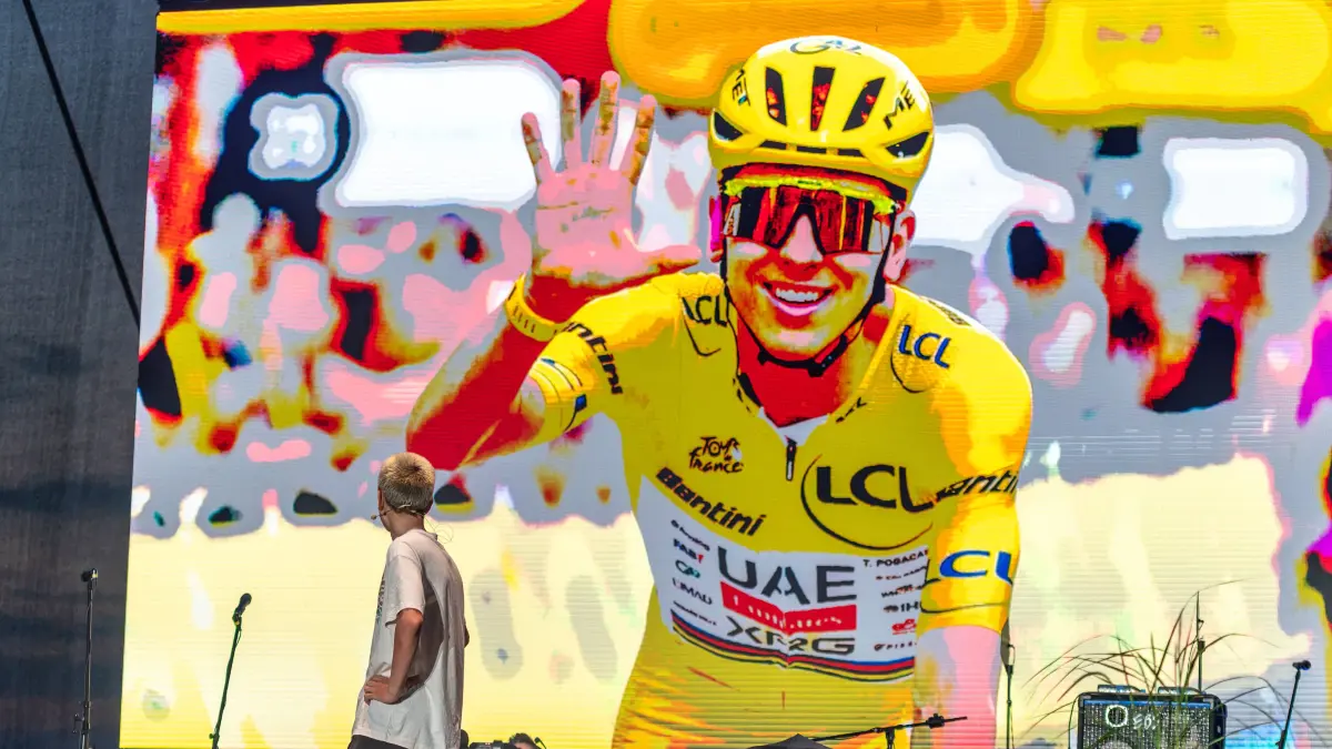 Tadej Pogacars Criterium Mens Elite race in Komenda, Slovenia - 31 Jul 2026 Tadej Pogacar poses for the camera during his criterium cycling race. Slovenian cyclist Tadej Pogacar, celebrates his 5th win at the Tour de France with his fans which is part of the Pogi challenge event in his home town Komenda. Komenda Slovenia Copyright: xAndrejxTarfilax/xSOPAxImagesx DSC_8325
