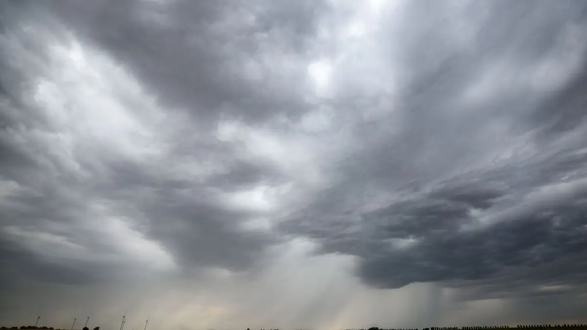 Regen, Sturm und Gewitter