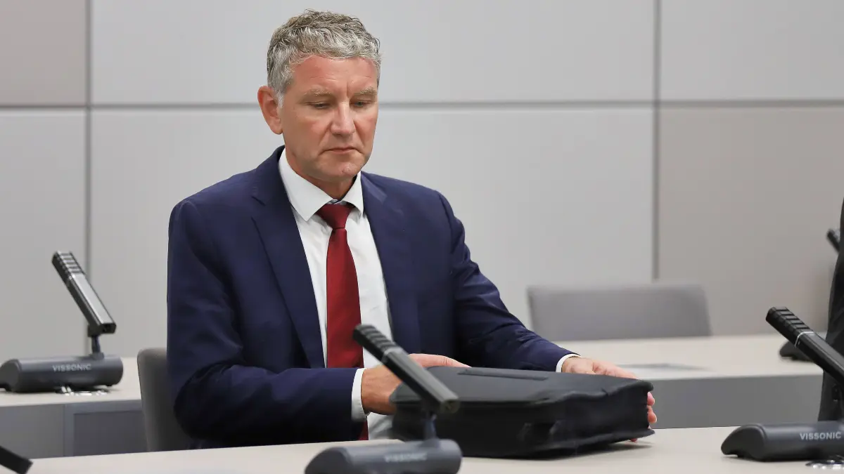Der AfD-Politiker Björn Höcke musste sich im Juli 2024 in Halle Saale (Sachsen-Anhalt) in einem zweiten Prozess vor Gericht verantworten.