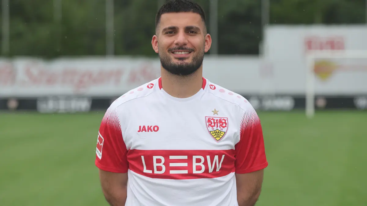 BAU // Stuttgart , Fußball Bundesliga Saison 2026 2027 ; Fototermin VfB Stuttgart , Deniz Undav