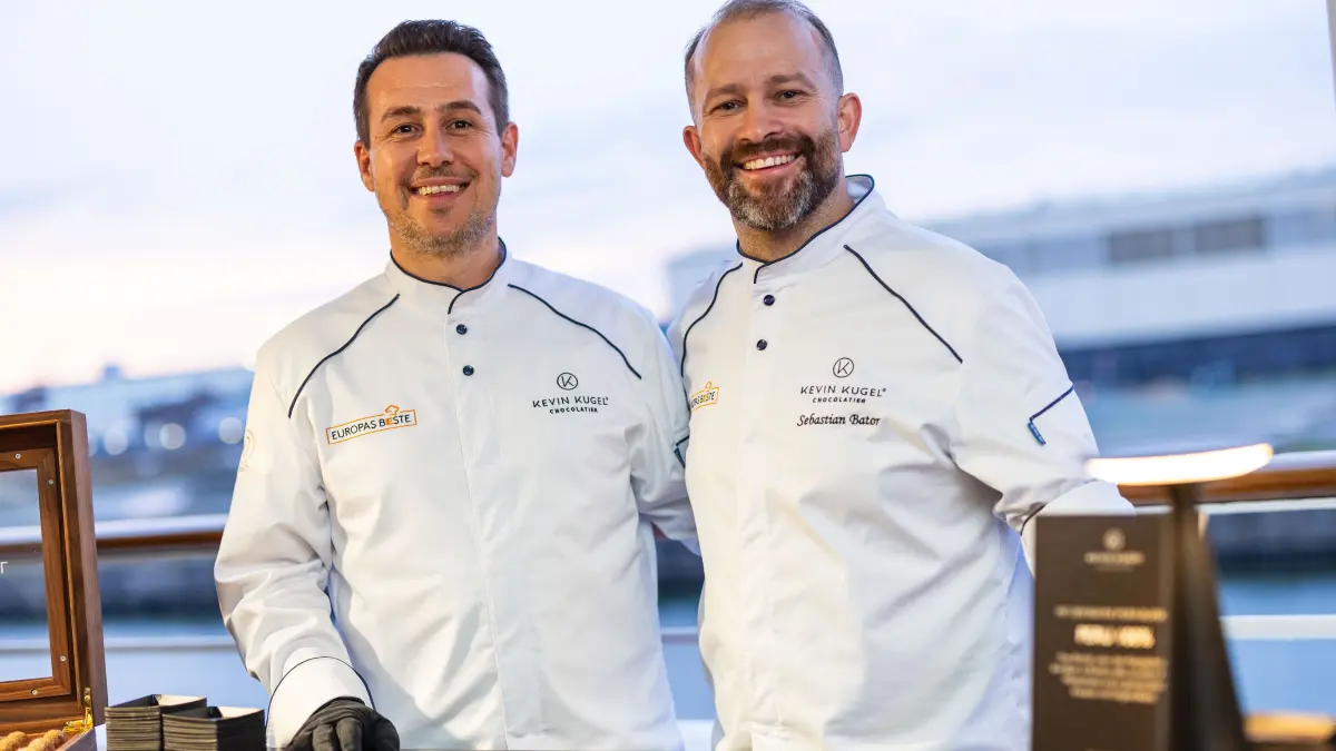Kevin Kugel und Sebastian Bator beim Gourmet-Festival Europas Beste im Hamburger Hafen.