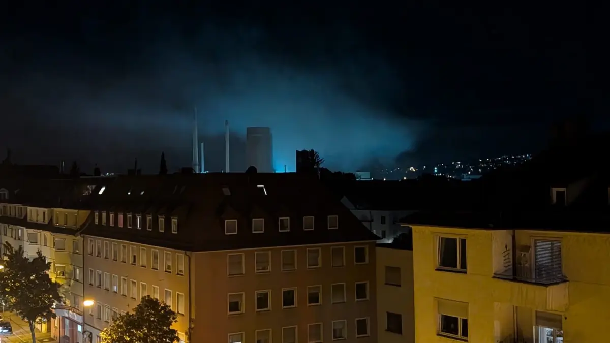 Die Rauchentwicklung ist in der Weststadt zu sehen.
