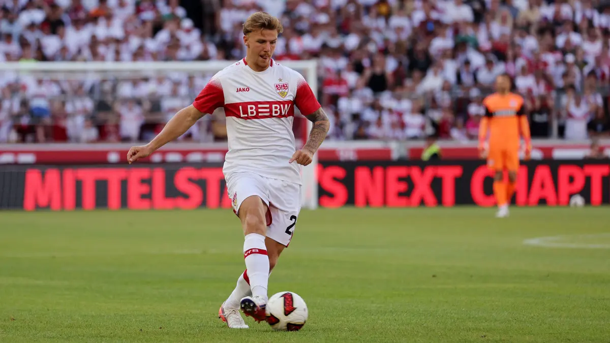 BAU // Stuttgart , VfB Stuttgart Saisoneröffnung VfB Stuttgart vs. Everton FC, Finn Jeltsch (VfB)