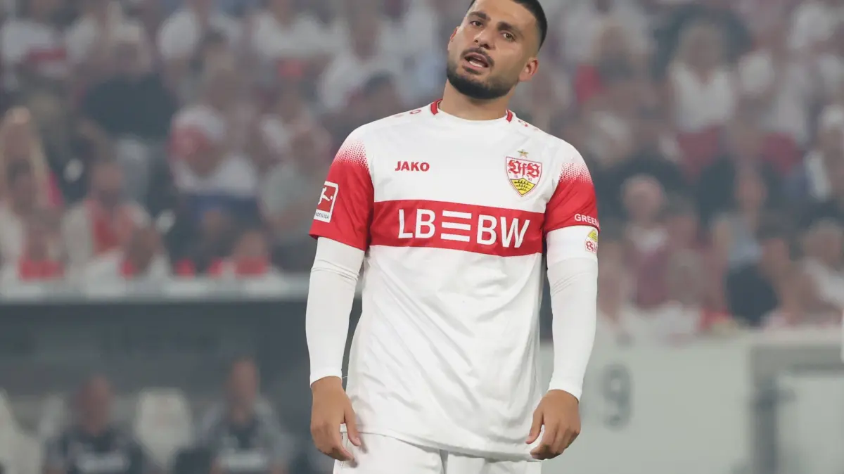 Fussball 1.Bundesliga, VfB Stuttgart - 1.FC Köln: 04.09.2026, xrekx, Fussball 1.Bundesliga, VfB Stuttgart - 1.FC Köln v.l. Deniz Undav VfB Stuttgart enttaeuscht, enttäuscht, schaut enttaeuscht, niedergeschlagen, disappointed DFL/DFB REGULATIONS PROHIBIT ANY USE OF PHOTOGRAPHS as IMAGE SEQUENCES and/or QUASI-VIDEO Stuttgart *** September 4, 2026, xrekx, Soccer, Bundesliga 1, VfB Stuttgart vs. FC Köln: Deniz Undav of VfB Stuttgart looks disappointed, looks disappointed, dejected, disappointed DFL DFB REGULATIONS PROHIBIT ANY USE OF PHOTOGRAPHS as IMAGE SEQUENCES and/or QUASI-VIDEO Stuttgart