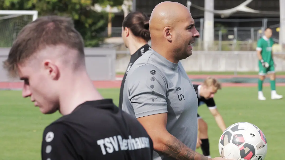 Fußball, Fussball, Landesliga, TSV Bernhausen - TSGV Waldstetten: Fußball, Fussball, Landesliga, TSV Bernhausen - TSGV Waldstetten
Trainer (B): Ugur Yilmaz
Fotograf: Günter E. Bergmann - Photography
Aufnahmedatum: 06.09.2026