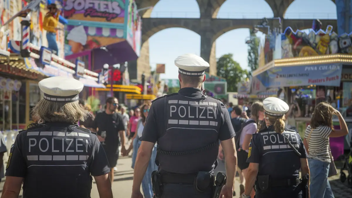 Polizei: Bietigheim Bissingen - Polizeieinsatz während der Pferdemarkt 2026
