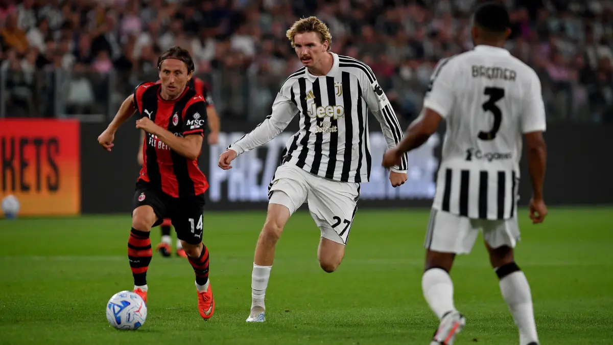 Serie A: Nick Woltemade beim Spiel Juventus vs Milan: IPA88211486 - Nick Woltemade of Juventus FC and Luka Modric of AC Milan during the 2026/27 Serie A match between Juventus FC and AC Milan at Allianz Stadium on September 6, 2026, in Turin, Italy - Photo by Giuliano Marchisciano - /ipa-agency.net - //IPAPRESSITALY_88211486/Credit:IPA/SIPA/2609070012 / action press