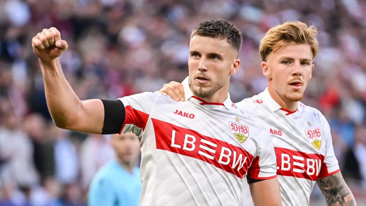 VfB Stuttgart - Viking Stavanger: 09.09.2026, Baden-Württemberg, Stuttgart: Fußball, Männer: Champions League, VfB Stuttgart - Viking Stavanger, Vorrunde, 1. Spieltag, MHPArena. Ermedin Demirović (VfB Stuttgart) und Finn Jeltsch (VfB Stuttgart) jubeln nach dem Tor zum 2:1. Foto: Harry Langer/dpa +++ dpa-Bildfunk +++