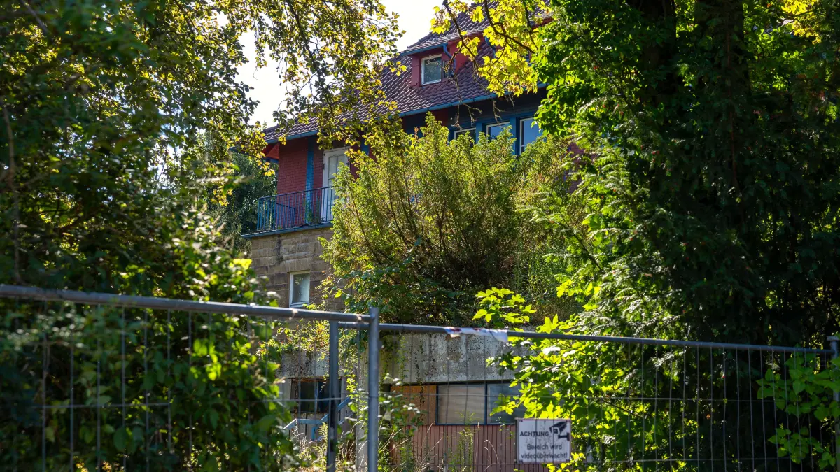 Villa des Bildhauers Otto Herbert Hajek in Stuttgart droht zum Lost Place zu werden.