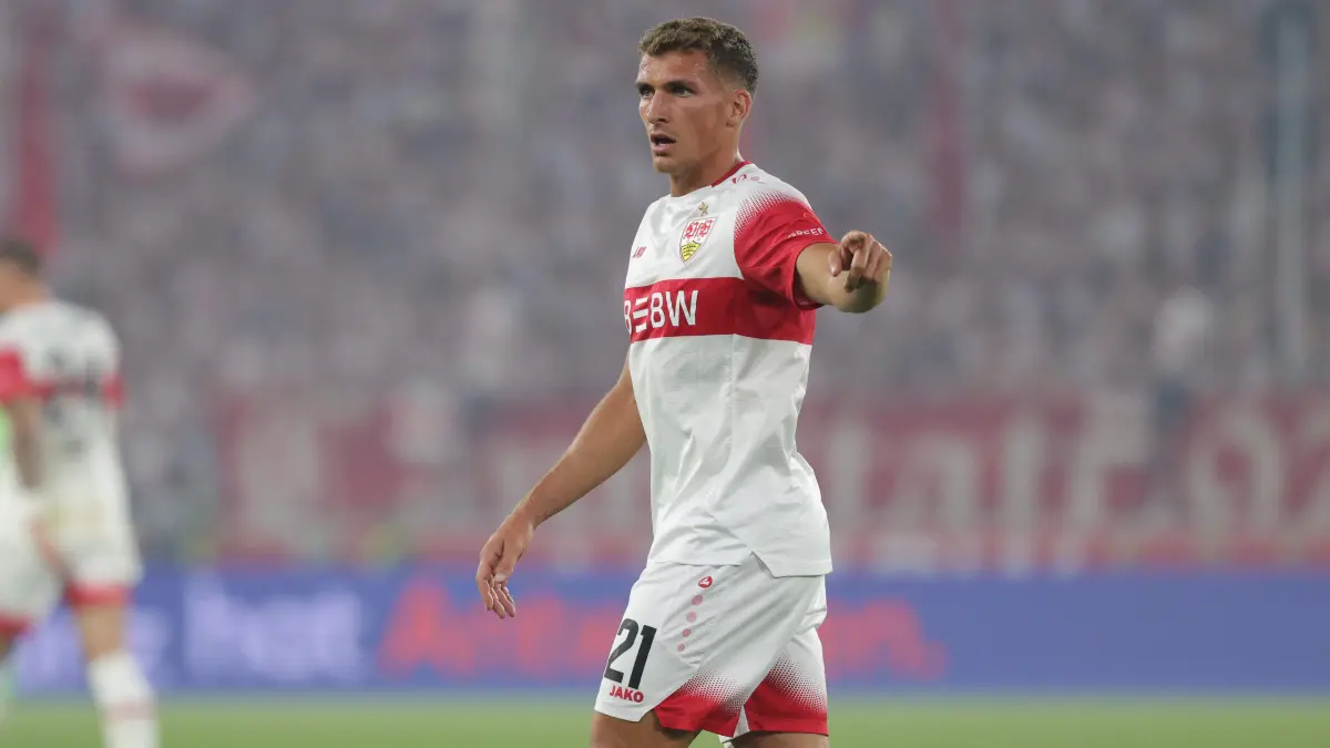 BAU // 2026.09.04, Deutschland, Stuttgart Fußball VfB Stuttgart vs. 1. FC Köln, Grischa Prömel (VfB)
Gemäß den Vorgaben der DFL Deutsche Fußball Liga ist es untersagt,
in dem Stadion und/oder vom Spiel angefertigte Fotoaufnahmen in Form von Sequenzbildern
und/oder videoähnlichen Fotostrecken zu verwerten bzw. verwerten zu lassen.
DFL, DFB regulations prohibit any use of photographs as image sequences and/or quasi-video.