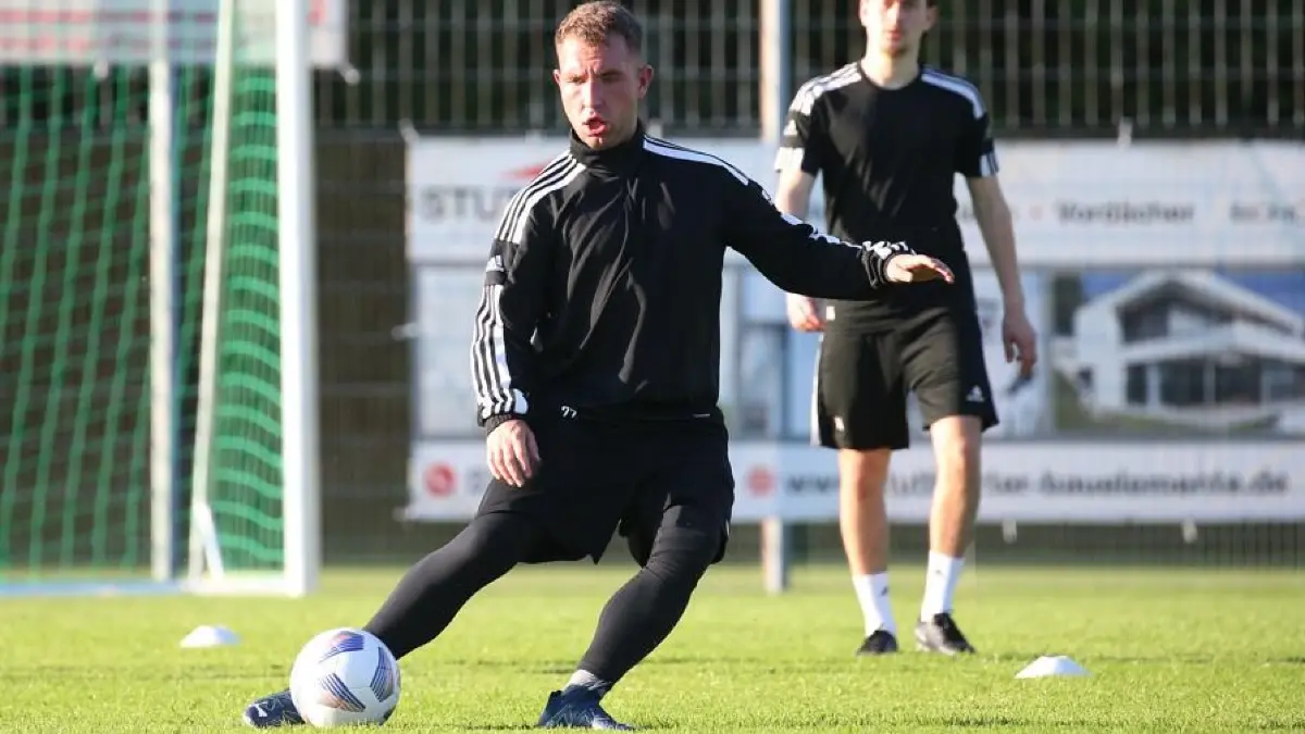 Fußball, TSV Heimerdingen, Torhüter Maik Riesch