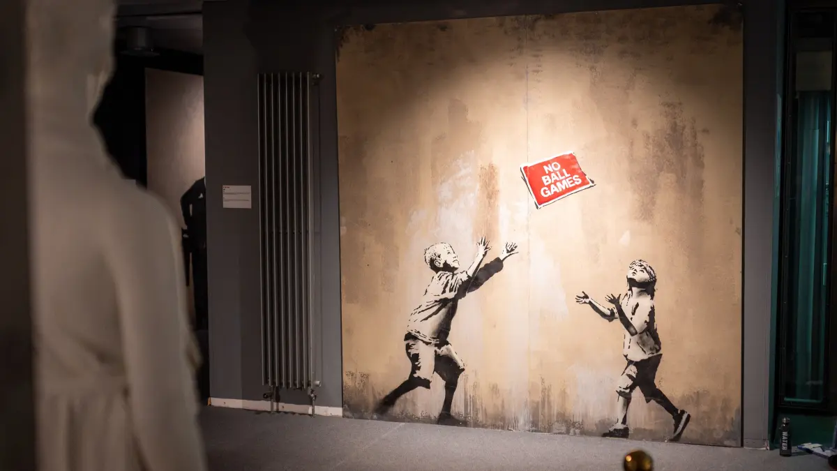 „House of Banksy Stuttgart – An Unauthorized Exhibition“: Stuttgart, Baden-Württemberg, 10.09.2026:
Pressführung durch die Ausstellung „House of Banksy Stuttgart – An Unauthorized Exhibition“. Darin gezeigt werden nachgebaute Werke des Künstlers Banksy.
Notiz: No model release. Kein Einverständnis für Werbung, keine Weitergabe an Dritte.