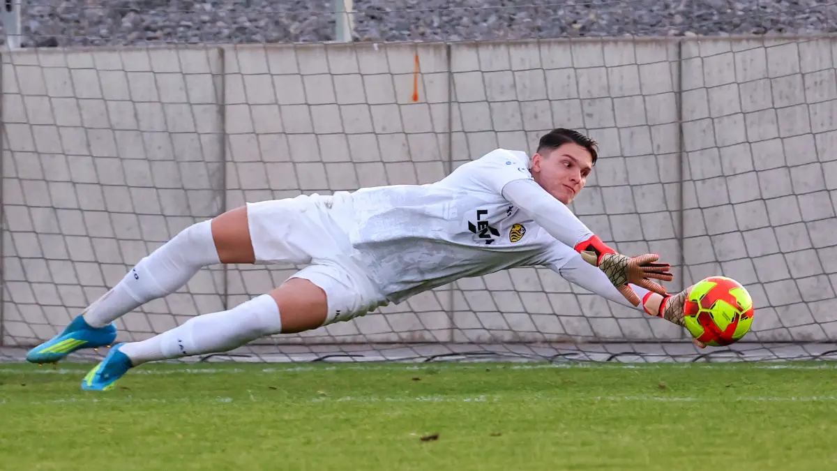 Fußball SV Leonberg/Eltingen vs. FV Löchgau: BAU // 11.09.2026, Deutschland, Leonberg, Fußball Landesliga Staffel 1,
SV Leonberg/Eltingen vs. FV Löchgau, Samuel Bates (Leonberg)