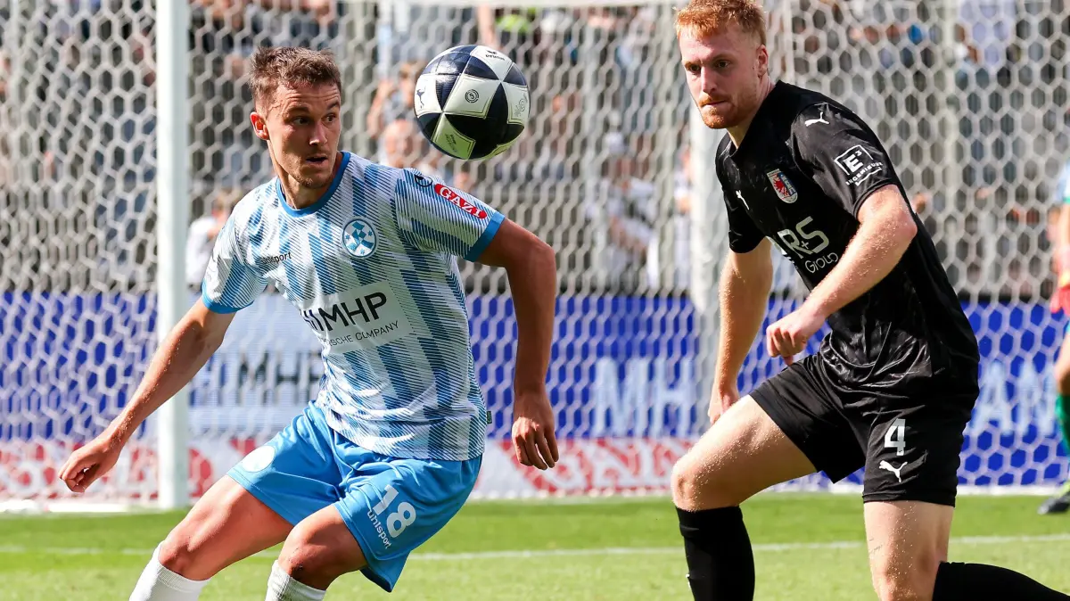 Fußball SV Stuttgarter Kickers vs. SG Barockstadt Fulda-Lehnerz : BAU // 05.09.2026, Deutschland, Stuttgart, Fussball, Regionalliga Südwest,
SV Stuttgarter Kickers vs. SG Barockstadt Fulda-Lehnerz, v.l. Maximilian Zaiser (Kickers), Milian Habermehl (Fulda)