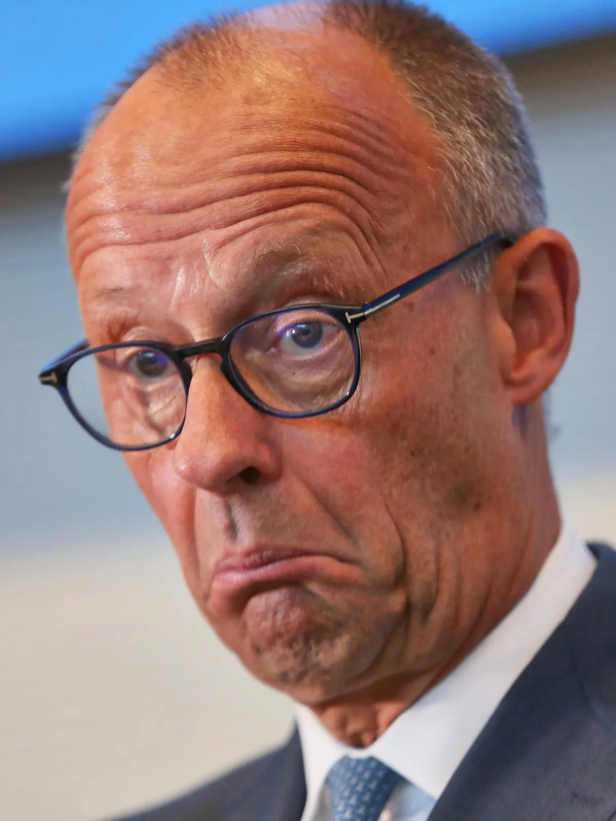 Die aktuellen Umfragen seiner Partei fördern nicht gerade die Fröhlichkeit des Gemüts. Das weiß auch CDU-Chef Merz.