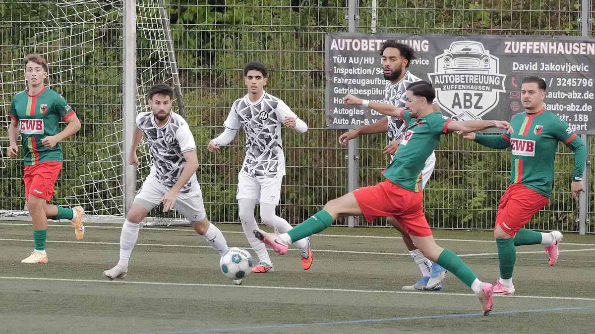 Fußball, Fussball, Landesliga, ASV Botnang - FC Esslingen: Fußball, Fussball, Landesliga, ASV Botnang - FC Esslingen
Nr.19 (B): Colin Schmidt - weiss
Nr.24 (B): Will Ugarkovic - weiss
Fotograf: Günter E. Bergmann - Photography
Aufnahmedatum: 16.09.2026