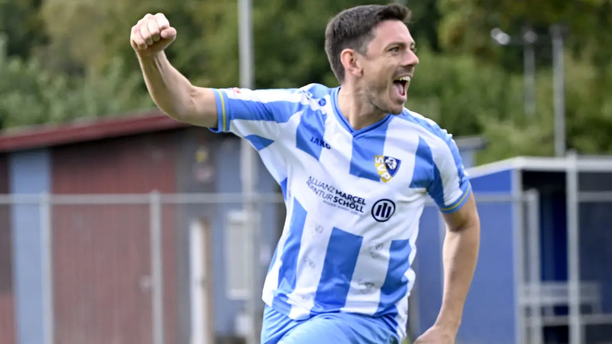 SV Pattonville - TV Aldingen: SV Pattonville - TV Aldingen; Fussball; Bezirksliga E/M;
SVP (Blau-weiß): Jubel über das 1:0 durch Jannik Hoffmann