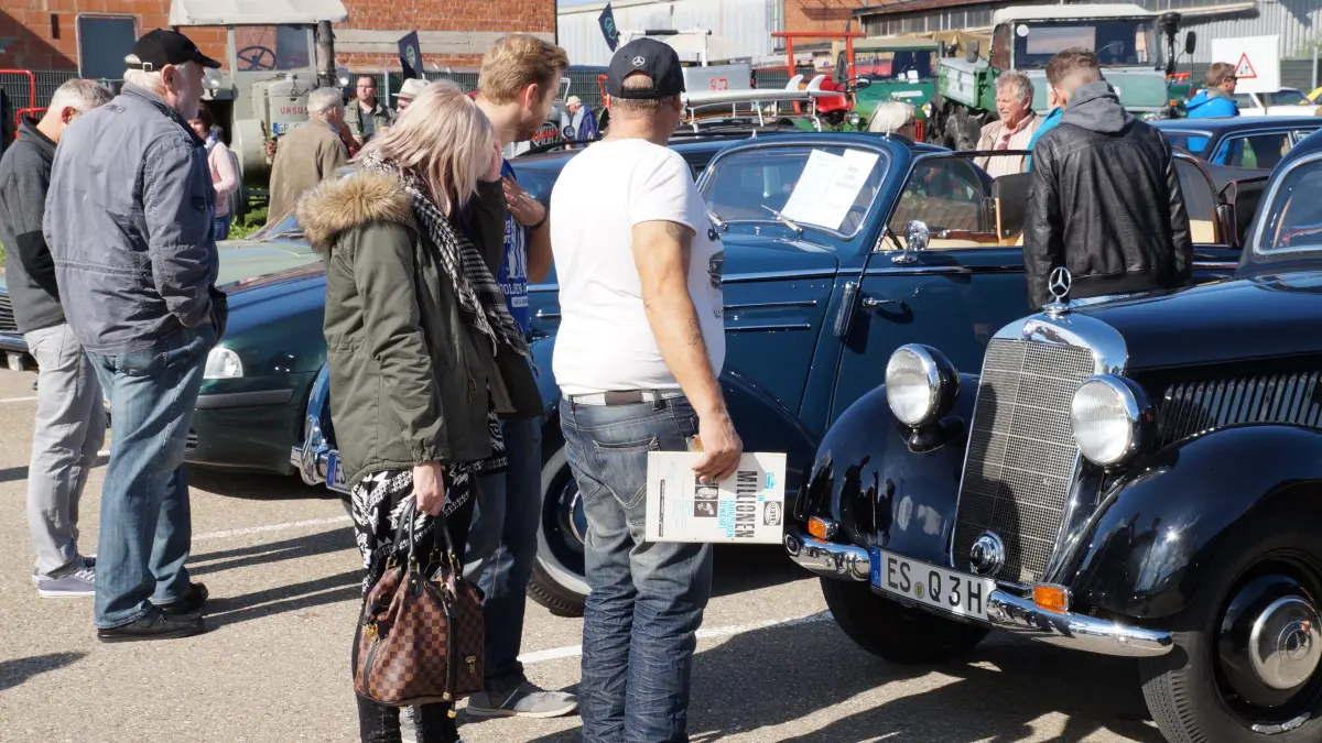 Ebersbach, Parkplatz der Fa. Ceramtec: Oldtimertreffen: Ebersbach, Parkplatz der Fa. Ceramtec: Oldtimertreffen und Tag der offenen Tür im Museum-Patina Oldtimer