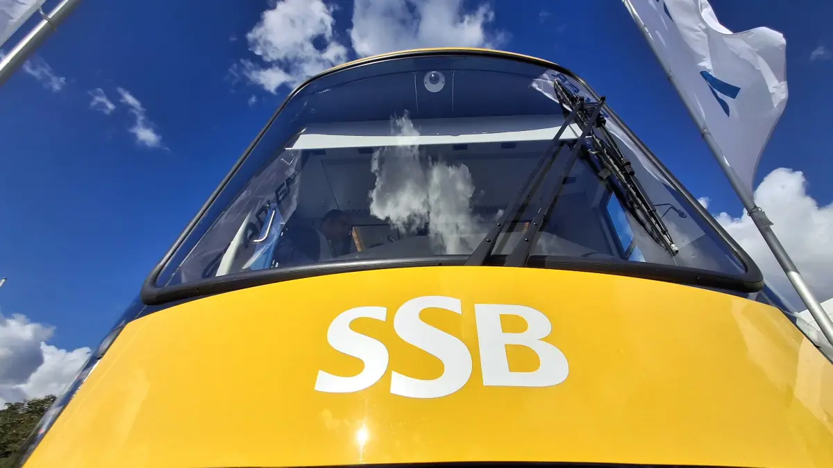 Die neue Stadtbahn für Stuttgart vom Typ S-DT8.16 wird von den Stuttgarter Straßenbahnen SSB und dem Hersteller Stadler auf der Fachmesse Innotrans in Berlin der Öffentlichkeit vorgestellt