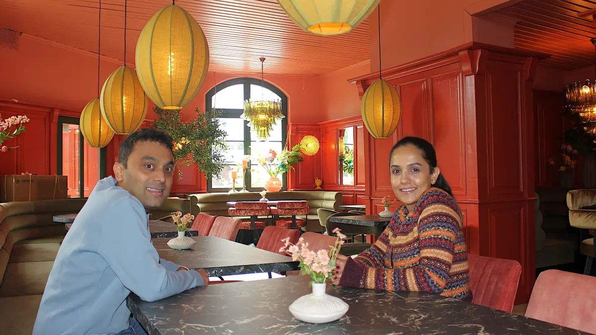 Betreiber Rakesh Nagaraj und seine Ehefrau Monisha Rajanna möchten moderne indische Küche servieren – und regelmäßig einen Promikoch einfliegen.