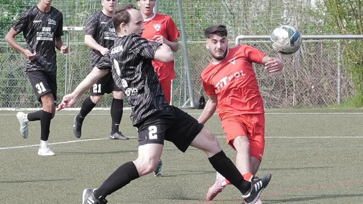 Das späte Ausgleichstor von Giuseppe Berretta rettete dem TSV Weilimdorf wenigstens einen Punkt.