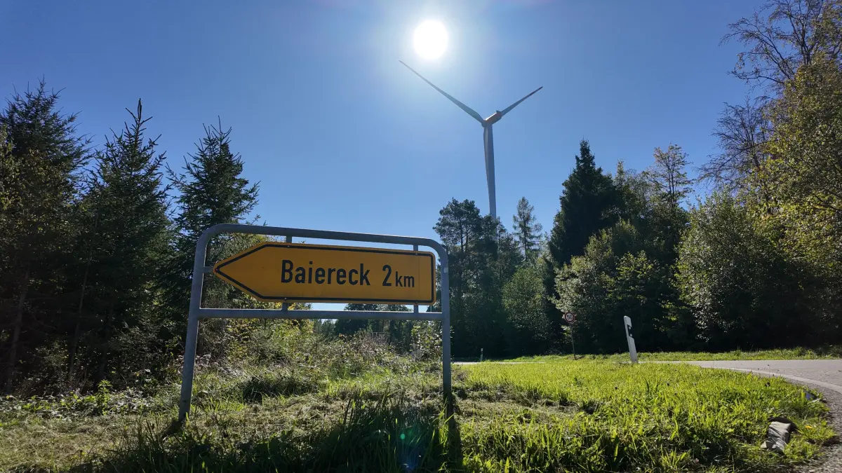 Windrad in Uhingen Baiereck, Streit um Brummton bei einer Windkraftanlage; Energiewende, Windkraft, Windrad, Regenerative Energie, Infraschall