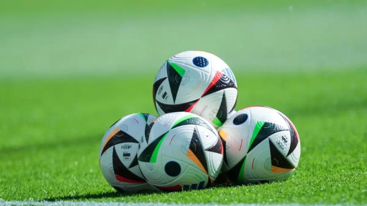 Der Ball ist wieder der Freund der Deizisauer.