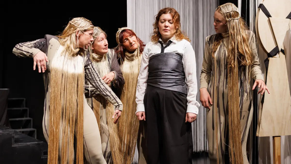 Hildensaga. Ein Königinnendrama: Böblingen, DAT, Theater, Saga, Probe, Feierraum,