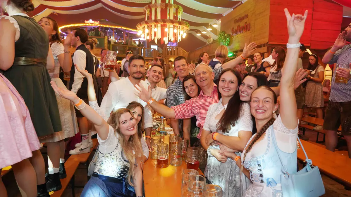 Die Stimmung unter den Gästen war ausgelassen.