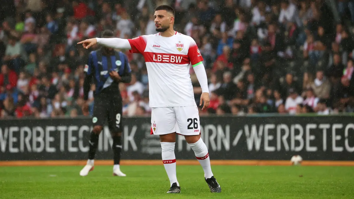 Fußball VfB Stuttgart vs. SpVgg Greuther Fürth: BAU // 2026.10.01, Deutschland, Aspach Fußball VfB Stuttgart vs. SpVgg Greuther Fürth, Deniz Undav (VfB)