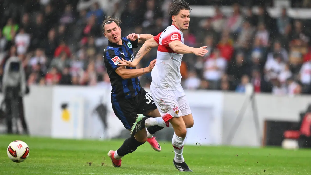 VfB Stuttgart - SpVgg Greuther Fürth: 01.10.2026 - Fussball - Saison 2026 2027 - Testspiel Freundschaftsspiel Vorbereitungsspiel - VfB Stuttgart - SpVgg Greuther Fürth Kleeblatt - - Sportfoto Zink/ - xwoxzix - regulations prohibit any use of photographs as image sequences and/or quasi-video - only for editorial use - Felix Klaus 30, SpVgg Greuther Fürth Ramon Hendriks 3, VfB Stuttgart *** October 1, 2026 Soccer Season 20262027 Exhibition Match Friendly Match Preseason Match VfB Stuttgart SpVgg Greuther Fürth Kleeblatt Sports Photo by Zink xwoxzix regulations prohibit any use of photographs as image sequences and/or quasi-video for editorial use only. Felix Klaus 30, SpVgg Greuther Fürth Ramon Hendriks 3, VfB Stuttgart