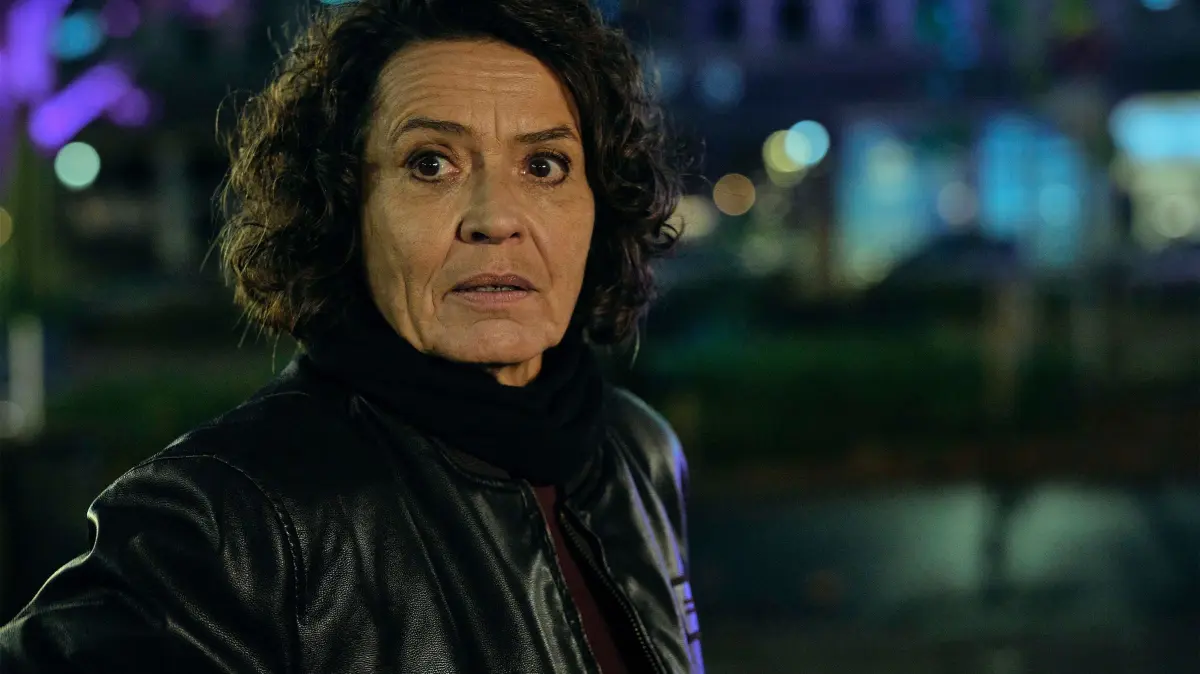 Ulrike Folkerts als Lena Odenthal, die es in Ludwigshafen mit einer Stadtteilgang zu tun bekommt.