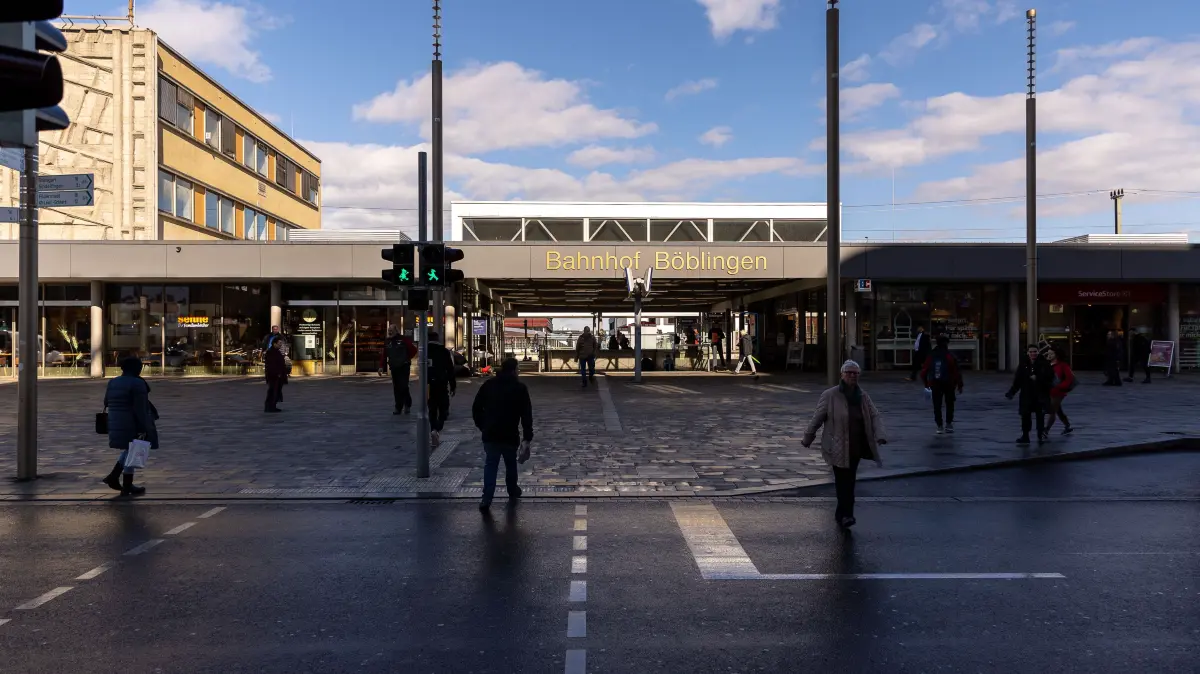 Themenbilder: Unterwegs in Boeblingen, ZOB, Bahnhof, 31.03.2023,
Foto: DROFITSCH/EIBNER