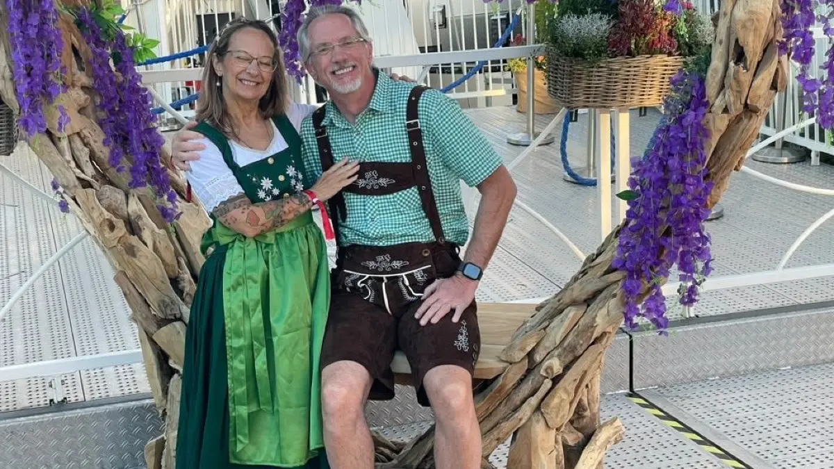 Liz, Gary Bamberger
