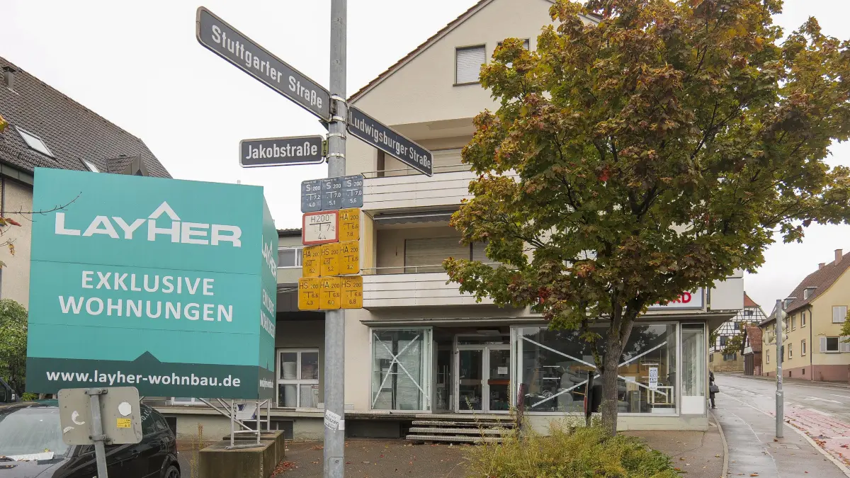 Löwengarten: Kornwestheim - Im Baugebiet Löwengarten soll Layher 46 Wohnungen bauen. Im Bild: an der Ecke Stuttgarter und Ludwigsburger Straße / Jakobstraße