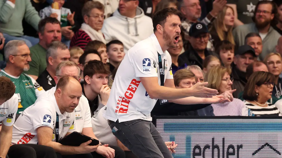 BAU // 29.03.2026, Deutschland, Göppingen, Handball DAIKIN HBL,
FRISCH AUF! Göppingen vs. HC Erlangen, FAG Trainer Ben Matschke